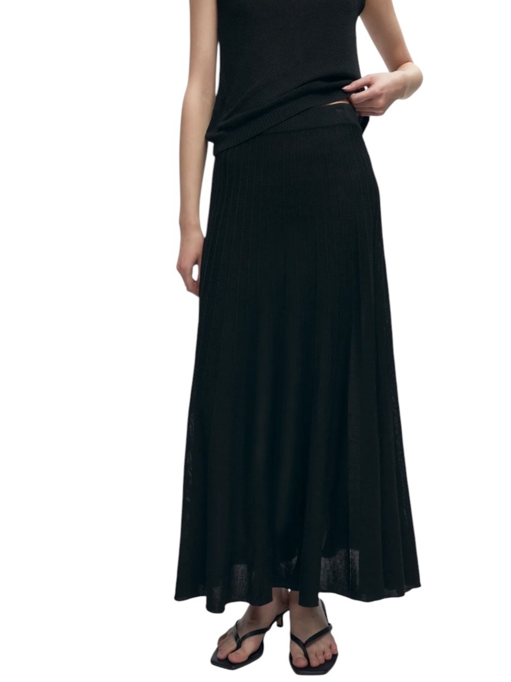 KOTN Gezira A-line viscose knit midi skirt in black size M excellent condition